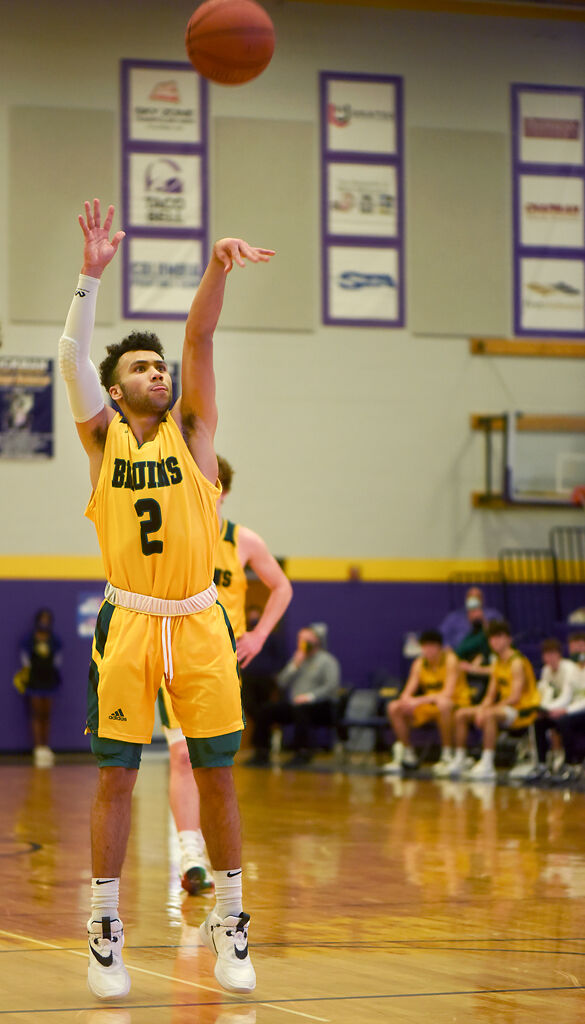 Rock Bridge senior Xavier Sykes shoots a free throw